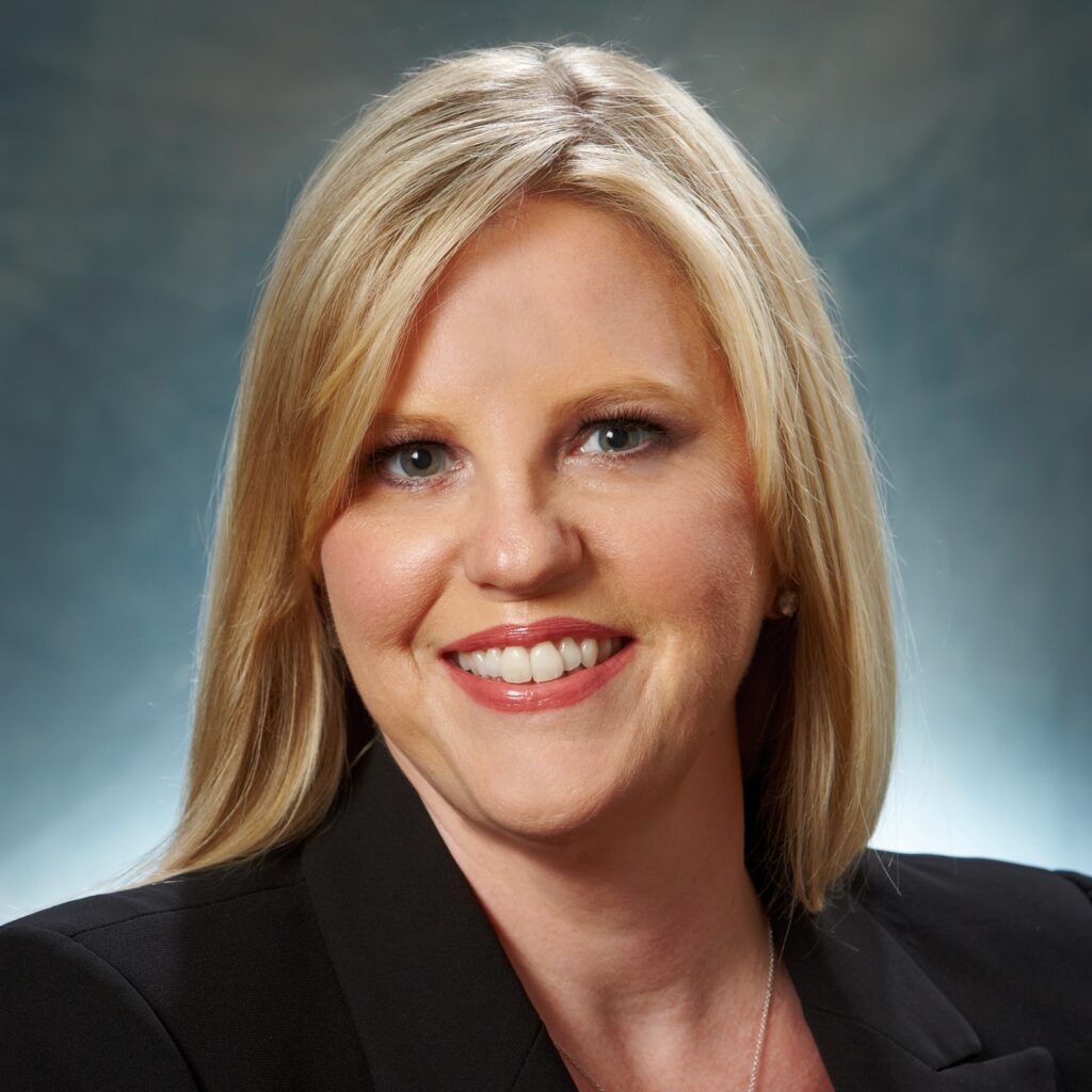 Lisa Lechner headshot