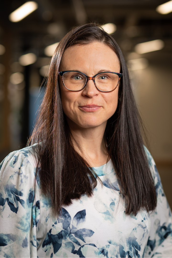 Karen Linseman headshot