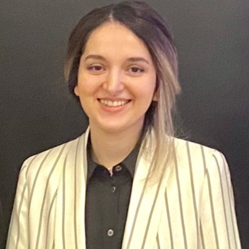 Shirin Mahinnezhad headshot