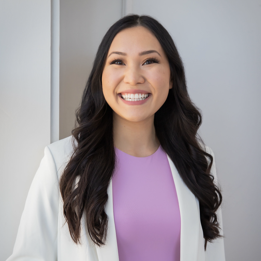 Julie Mai headshot